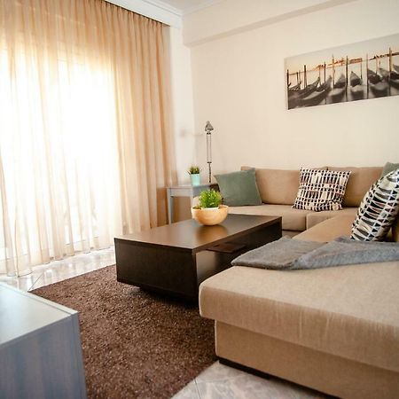 Aegean Family Apartment Peraía エクステリア 写真