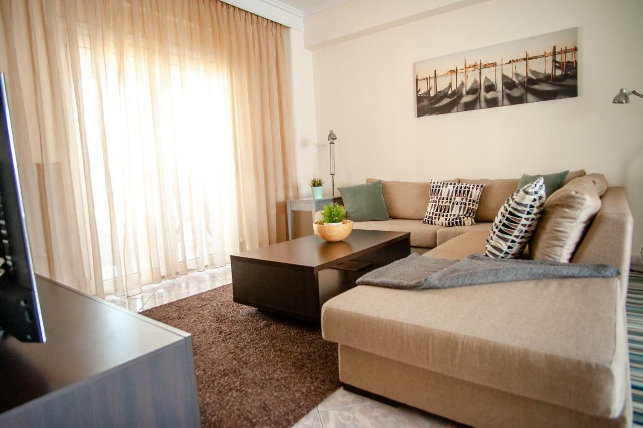 Aegean Family Apartment Peraía エクステリア 写真