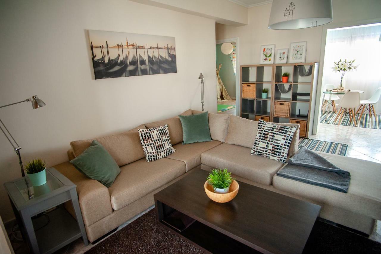 Aegean Family Apartment Peraía エクステリア 写真
